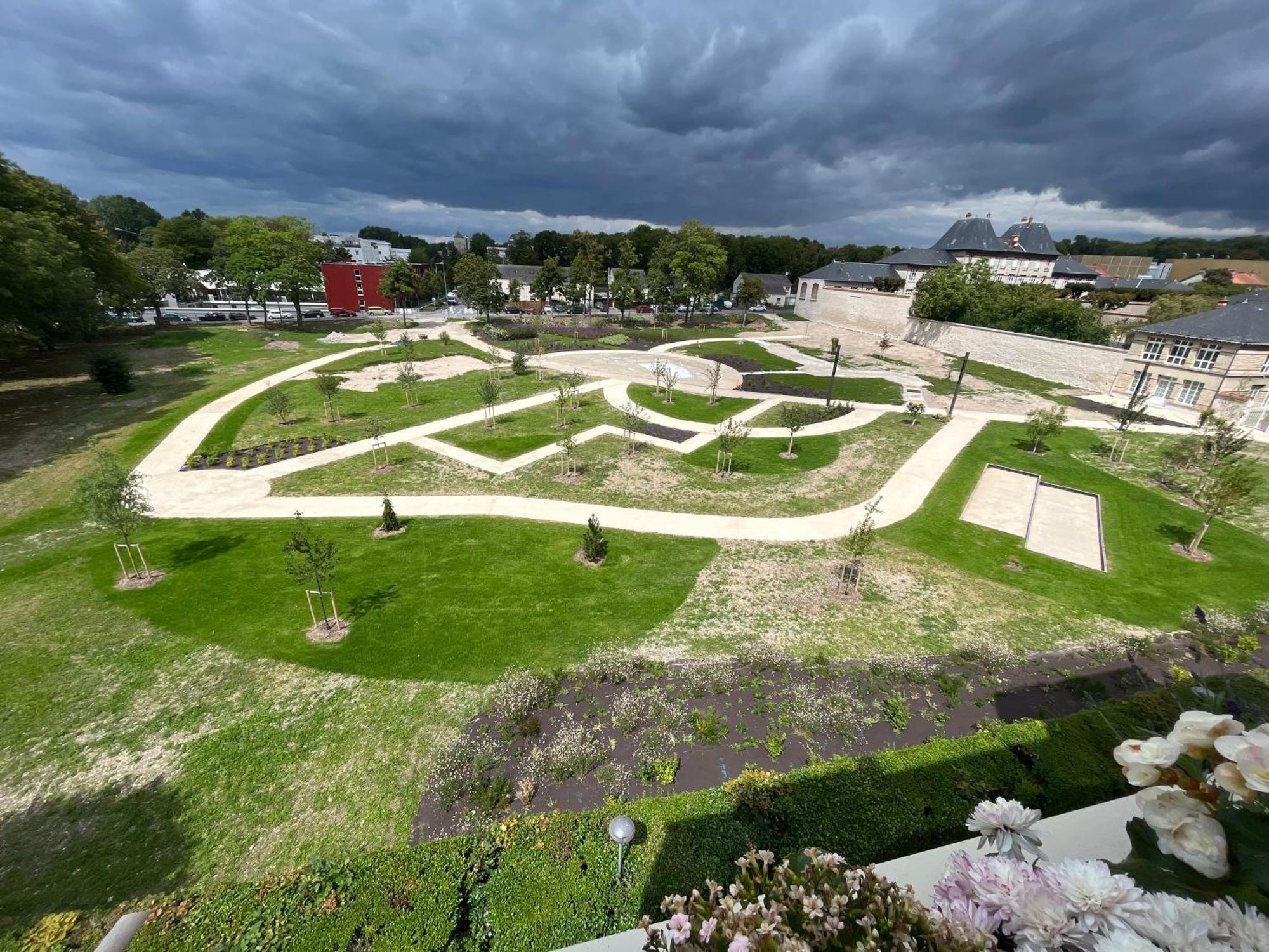 Apartament Les Rives Remoises Reims Zewnętrze zdjęcie